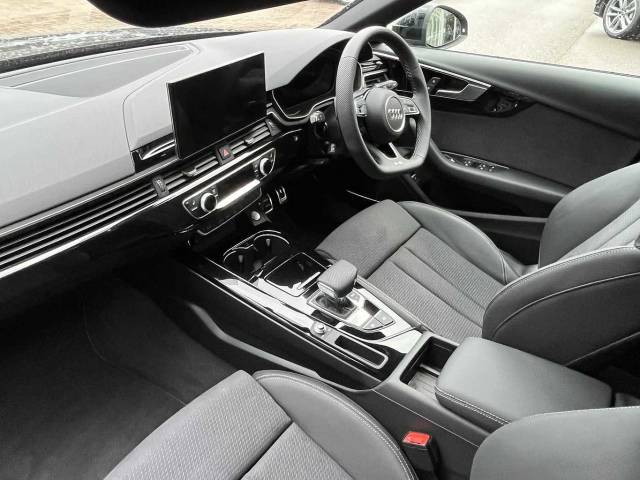 2023 Audi A4 Avant 2.0 Avant Black Edition 35 TDI  163 PS S tronic