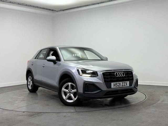 Audi Q2 2.0 Technik 30 TDI  116 PS S tronic Hatchback Diesel Floret Silver Metallic