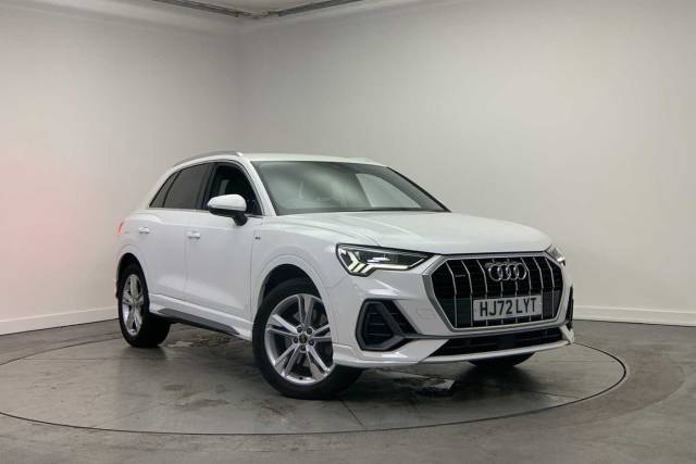 Audi Q3 2.0 S line 40 TFSI quattro 190 PS S tronic 4x4 vehicle Petrol Ibis white, solid