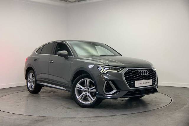Audi Q3 Sportback 1.5 S line 35 TFSI  150 PS 6-speed Hatchback Petrol Chronos Grey Metallic