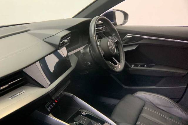 2022 Audi A3 Sportback 2.0 S line 40 TFSI quattro 190 PS S tronic
