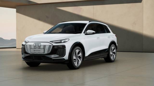 Audi Q6 e-tron AUDI Q6 SUV S line e-tron performance 225,00 kW SUV Electric Glacier white, metallic