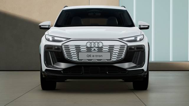 Audi Q6 e-tron AUDI Q6 SUV S line e-tron performance 225,00 kW
