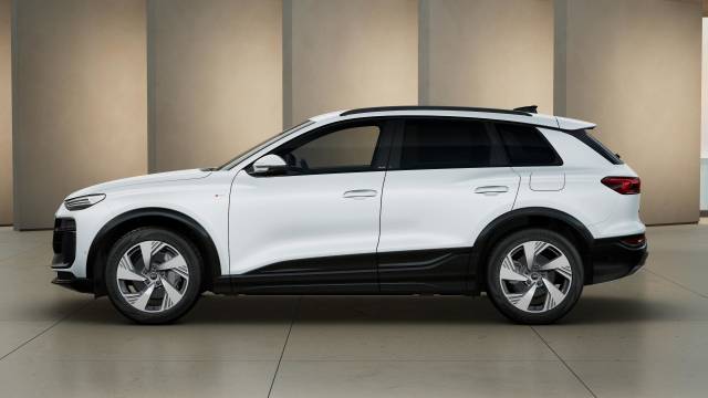 Audi Q6 e-tron AUDI Q6 SUV S line e-tron performance 225,00 kW