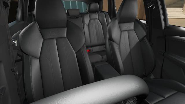 Audi Q6 e-tron AUDI Q6 SUV S line e-tron performance 225,00 kW