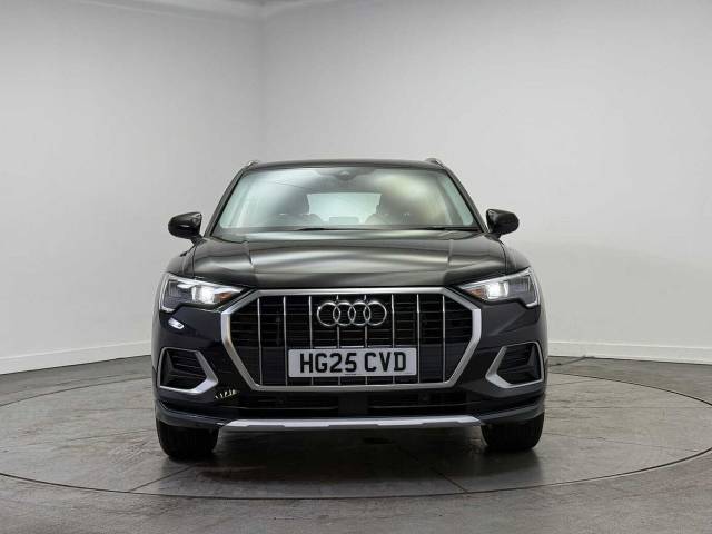 2024 Audi Q3 1.5 Sport 35 TFSI  150 PS 6-speed