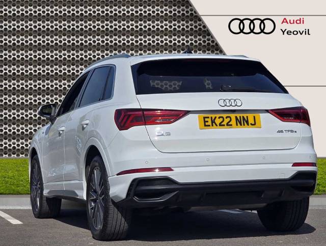 2022 Audi Q3 TFSI e 1.4 S line 45 TFSI e  245 PS S tronic