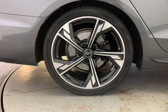 2023 Audi A4 Avant 2.0 Avant Black Edition 35 TFSI  150 PS S tronic