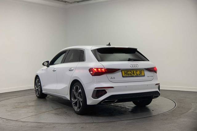 2024 Audi A3 Sportback 1.0 S line 30 TFSI  110 PS S tronic