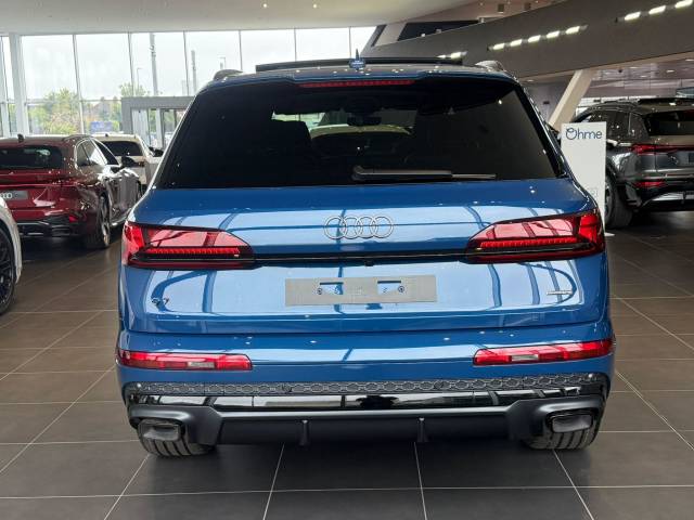 Audi Q7 3.0 AUDI Q7 SUV Vorsprung 55 TFSI quattro 340 PS tiptronic