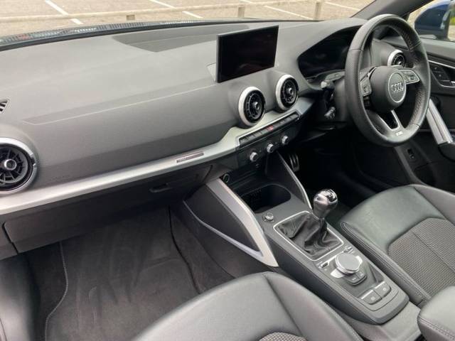 2022 Audi Q2 1.0 S line 30 TFSI  110 PS 6-speed