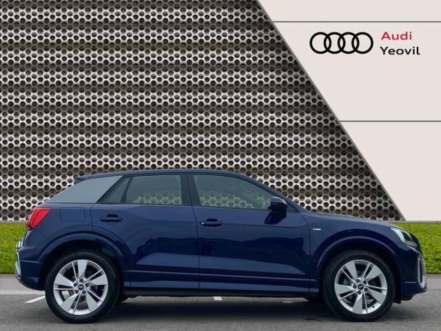 2022 Audi Q2 1.0 S line 30 TFSI  110 PS 6-speed