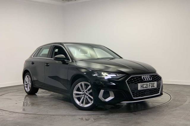 Audi A3 Sportback 1.5 Sport 35 TFSI  150 PS 6-speed Hatchback Petrol Brilliant Black