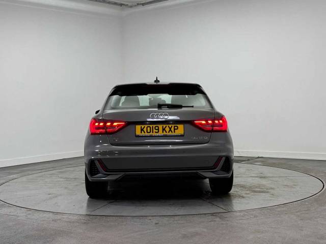 2019 Audi A1 Sportback 1.0 S line 30 TFSI  116 PS S tronic
