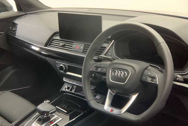 2023 Audi Q5 TFSI e 2.0 Edition 1 50 TFSI e quattro 299 PS S tronic