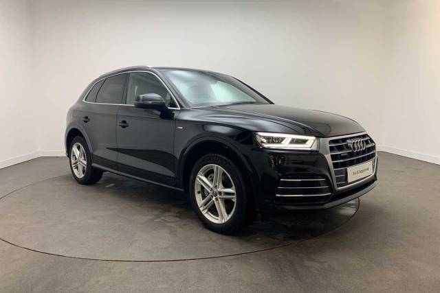 Audi Q5 S line 2.0 TDI quattro 190 PS S tronic 4x4 vehicle Diesel Brilliant Black
