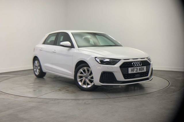 Audi A1 Sportback 1.0 Sport 25 TFSI  95 PS 5-speed Hatchback Petrol Cortina White