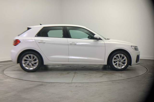 2021 Audi A1 Sportback 1.0 Sport 25 TFSI  95 PS 5-speed