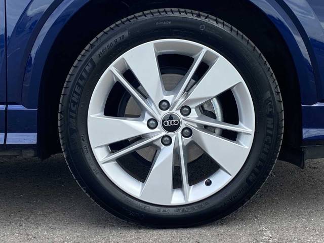 2024 Audi Q2 1.5 S line 35 TFSI  150 PS S tronic
