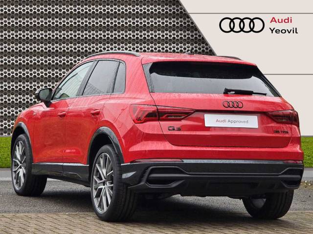 2024 Audi Q3 Black Edition 35 TFSI  150 PS S tronic