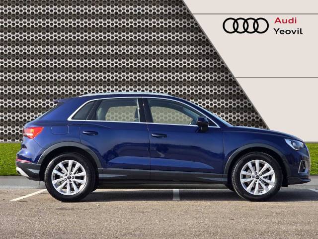 2024 Audi Q3 2.0 Sport 35 TDI  150 PS S tronic