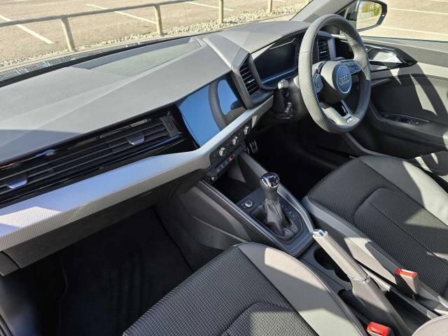 2025 Audi A1 Sportback 1.0 S line 30 TFSI  116 PS S tronic