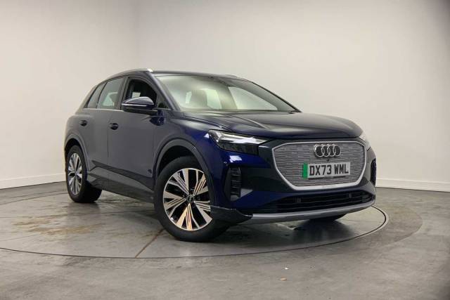 Audi Q4 e-tron Q4  Sport 35 e-tron  125,00 kW 4x4 vehicle Electric Navarra blue, metallic