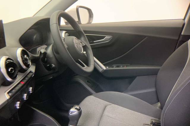 2023 Audi Q2 1.5 Sport 35 TFSI  150 PS 6-speed
