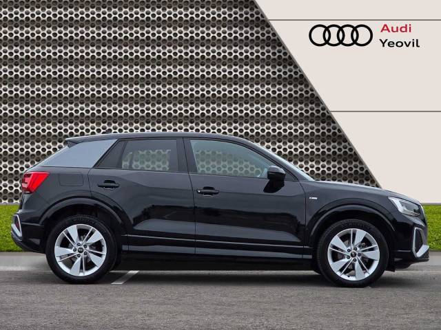 2024 Audi Q2 1.5 S line 35 TFSI  150 PS S tronic