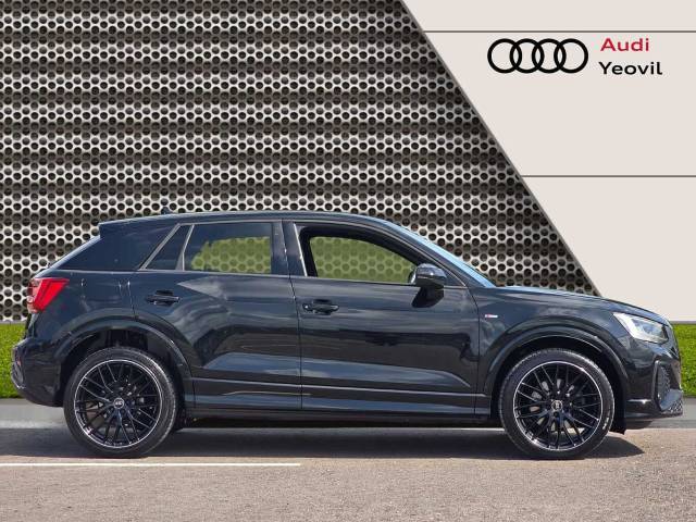 2023 Audi Q2 1.0 Black Edition 30 TFSI  110 PS 6-speed