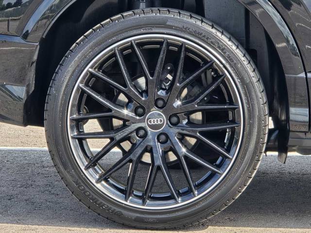 2023 Audi Q2 1.0 Black Edition 30 TFSI  110 PS 6-speed