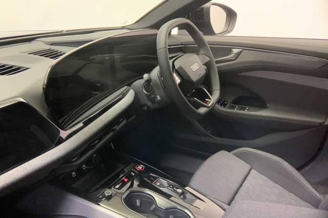 2024 Audi A6 2.0 Avant Launch Edition Plus TDI quattro 204 PS S tronic