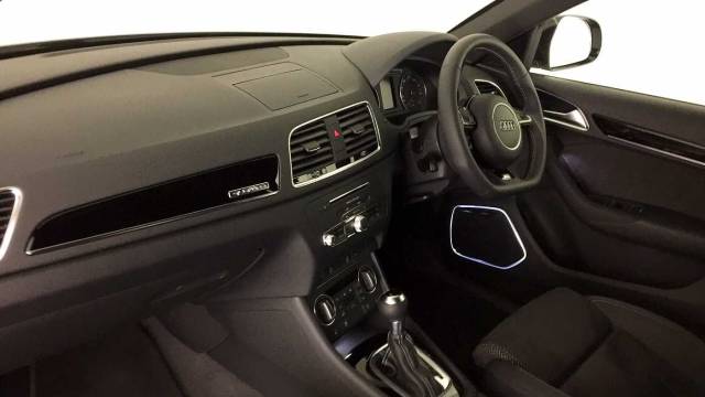 2018 Audi Q3 Black Edition 2.0 TDI quattro 150 PS S tronic