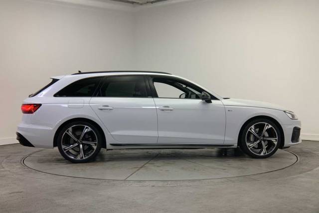 2024 Audi A4 Avant 2.0 Avant Black Edition 40 TFSI  204 PS S tronic