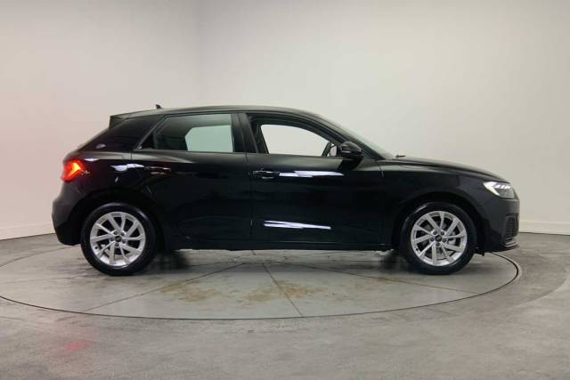 2024 Audi A1 Sportback 1.0 Sport 25 TFSI  95 PS 5-speed