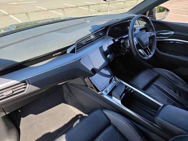 2021 Audi e-tron Sportback Sportback S line 55 quattro 300,00 kW