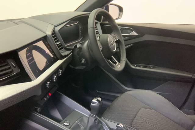 2024 Audi A1 Sportback 1.0 S line 25 TFSI  95 PS 5-speed
