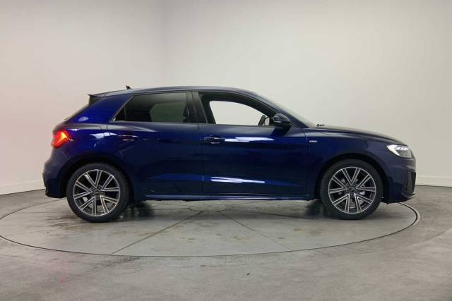 2024 Audi A1 Sportback 1.0 S line 25 TFSI  95 PS 5-speed