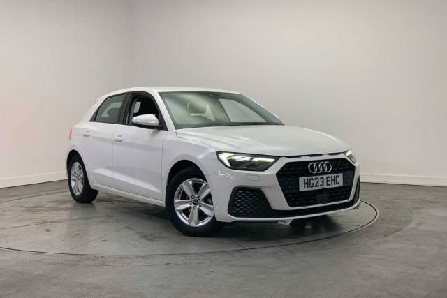 Audi A1 Sportback 1.0 Technik 25 TFSI  95 PS 5-speed Hatchback Petrol Cortina White