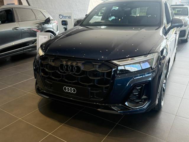 2025 Audi Q7 3.0 AUDI Q7 SUV Black Edition 45 TDI quattro 231 PS tiptronic