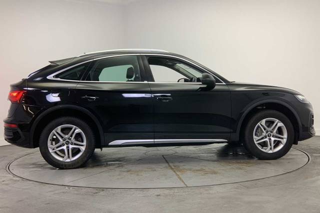 2022 Audi Q5 Sportback 2.0 Sport 40 TDI quattro 204 PS S tronic