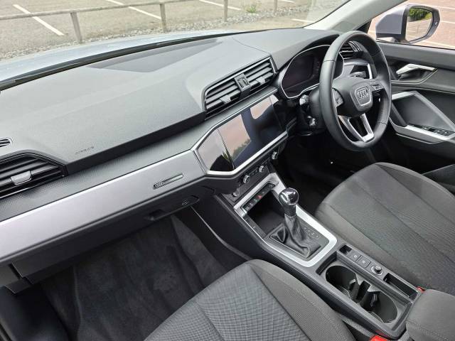 2022 Audi Q3 1.5 Technik 35 TFSI  150 PS S tronic