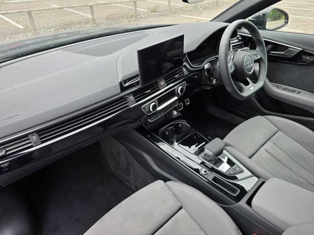 2024 Audi A4 Avant 2.0 Avant Black Edition 40 TFSI  204 PS S tronic