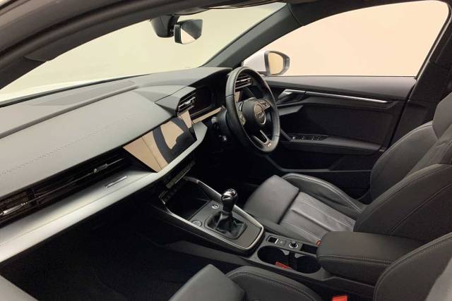 2020 Audi A3 Sportback 1.5 S line 35 TFSI  150 PS 6-speed