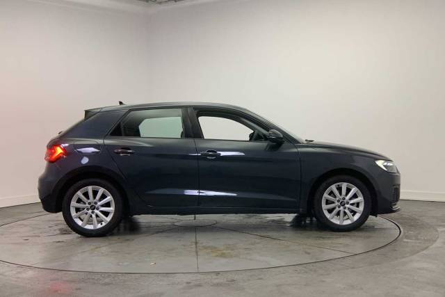 2024 Audi A1 Sportback 1.0 Sport 30 TFSI  116 PS S tronic