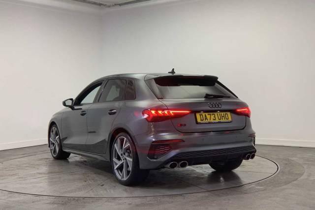 2024 Audi S3 Sportback 2.0 Black Edition TFSI  310 PS S tronic
