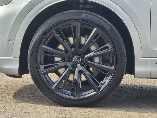 2024 Audi Q8 3.0 SUV  Black Edition 50 TDI quattro 286 PS tiptronic