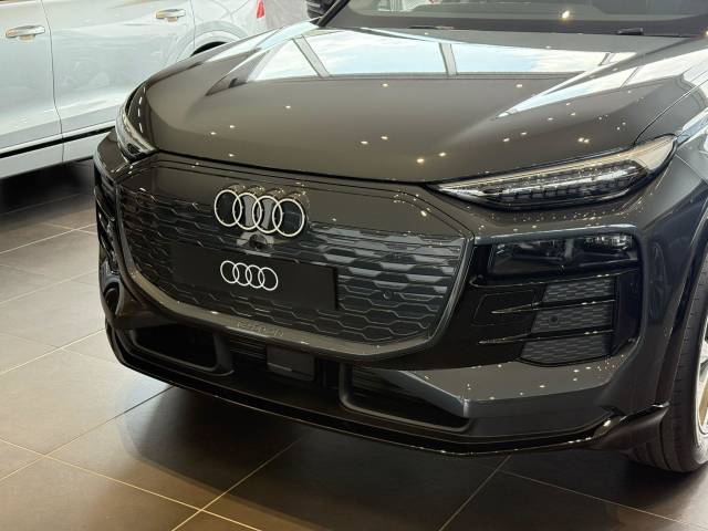 Audi Q6 e-tron AUDI Q6 SUV Sport e-tron performance 225,00 kW