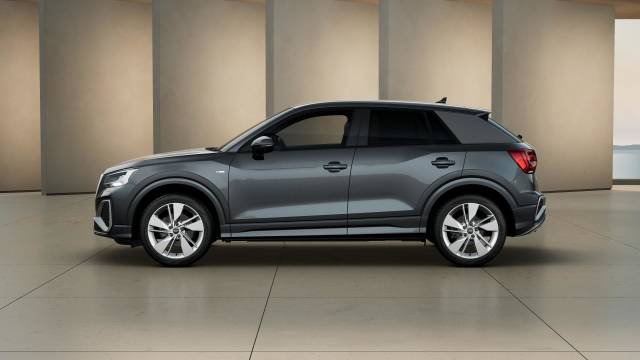 Audi Q2 AUDI Q2 S line 35 TFSI 150 PS 6-speed