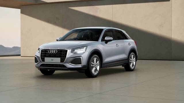 Audi Q2 AUDI Q2 Sport 30 TFSI 116 PS 6-speed SUV Petrol Floret silver, metallic